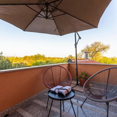 Villa Spark With Heated Pool In Rogoznica Zečevo Zewnętrze zdjęcie