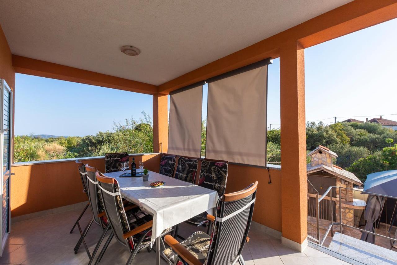 Villa Spark With Heated Pool In Rogoznica Zečevo Zewnętrze zdjęcie
