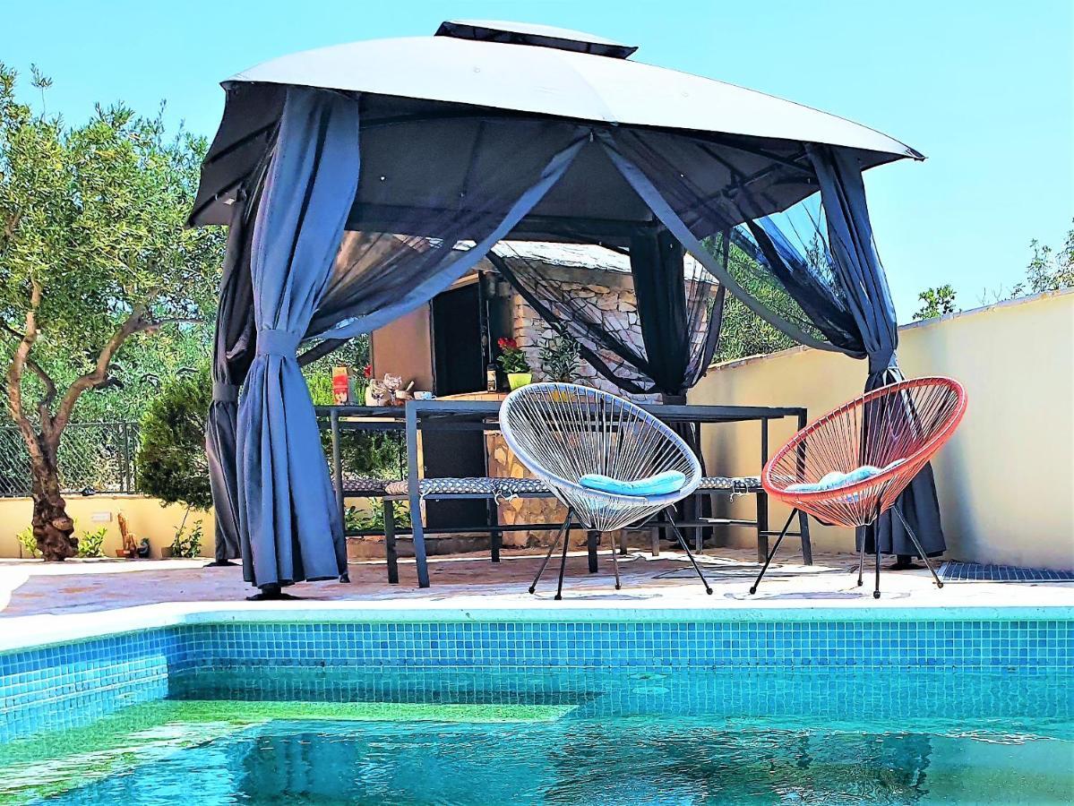 Villa Spark With Heated Pool In Rogoznica Zečevo Zewnętrze zdjęcie